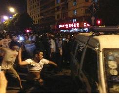 南宁万秀吃瓜事件视频,一场引发热议的网络视频风波