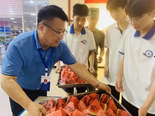 学校吃瓜学生事件,揭秘学生事件背后的真相与反思