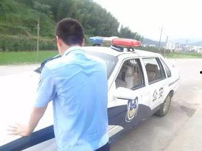 浦东民警吃瓜事件视频,警民互动背后的温情瞬间