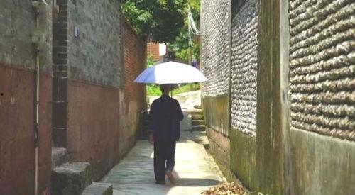 南坪河边吃瓜事件视频