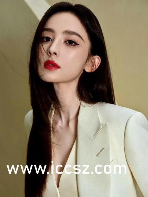 问道李知恩吃瓜事件视频,真相揭秘引网友热议